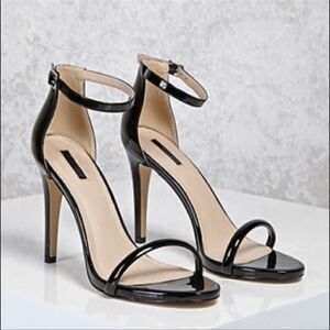 Forever 21 Black Heels Size 7.5